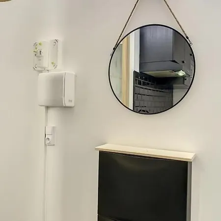Sublime Renovated Downtown 2 People Apartment Amiens